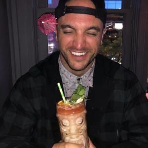 Meet your Posher, Alex